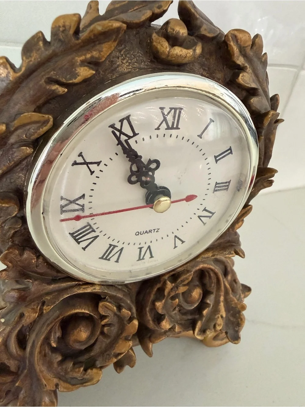 Stunning Vintage Hollywood Regency / Rococo Style Quartz Mantle/Tabletop Clock
